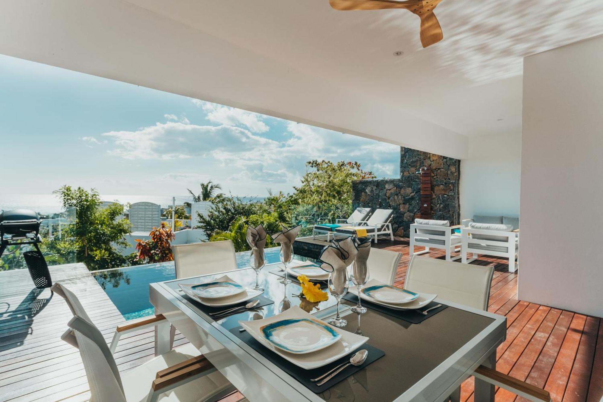 Appartement De Luxe Piscine Et Vue Mer Rivière Noire Buitenkant foto